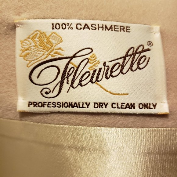 100% Cashmere- Fleurette Brand Coat - Picture 5 of 10